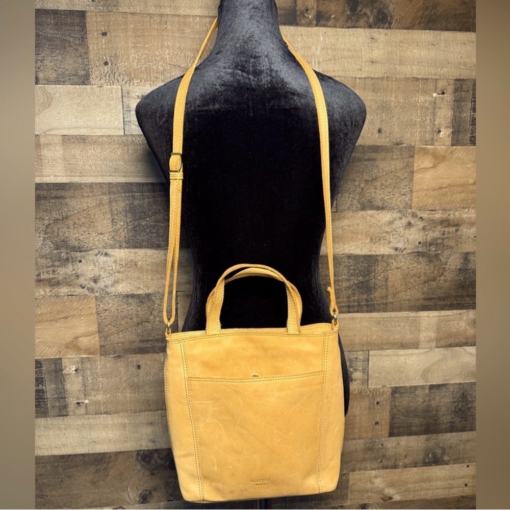 Margot tan leather purse